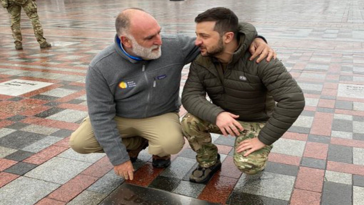 Zelenski premia al chef español José Andrés con una placa en el Paseo del Valor 1 16691027493328_1.jpg
