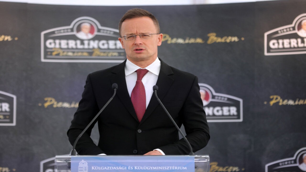 Hungría lanzó una campaña contra las sanciones europeas contra Rusia 1 20221021szijjarto-peter_1.jpg