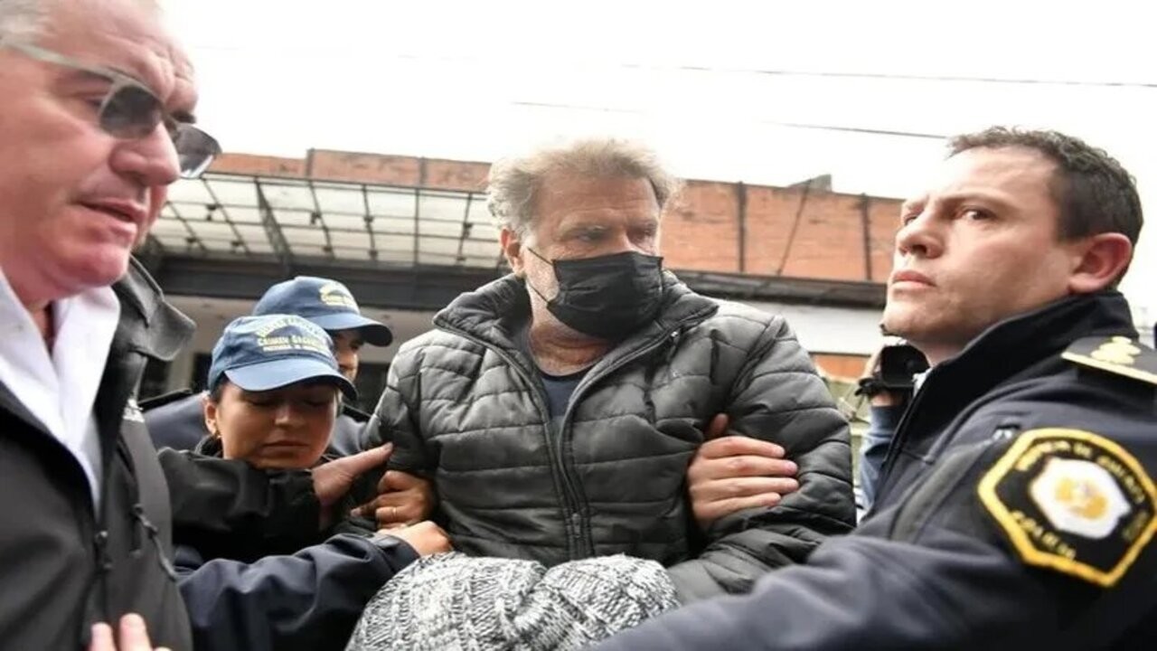 Medina: "Estoy preso y no tengo idea por qué" 1 23-retiro-contrajpg_1.jpg