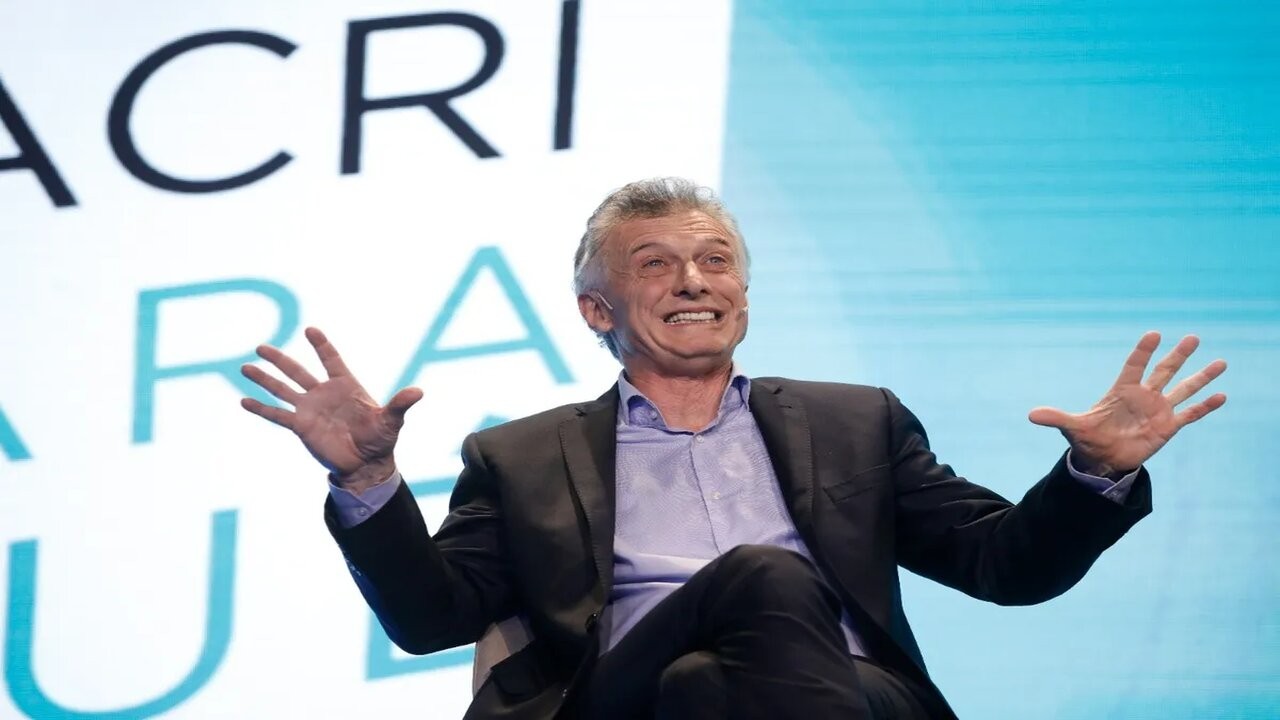 Mauricio Macri presentó su libro en Mar del Plata 1 3YAD3RD7UBHVFAS7CFHJYU4TAQ.jpg