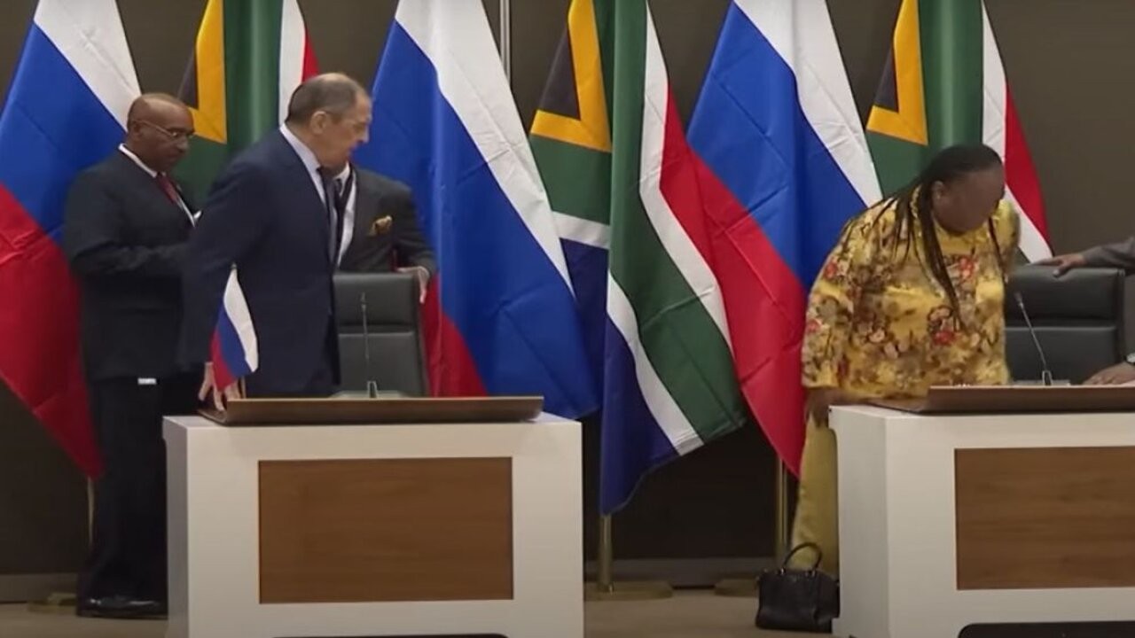 Los países bálticos rompen relaciones diplomáticas con Moscú 1 6c414d33693e7a36b94abcfaf252a6f6_XL_1.jpg