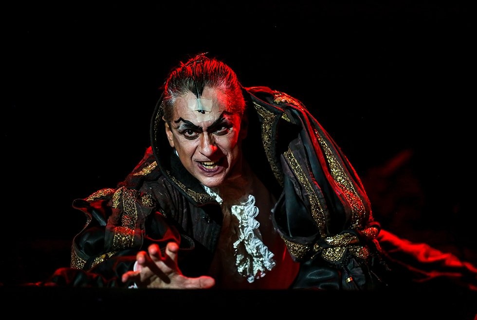 Mar del Plata: Drácula se despide con dos nuevas y últimas funciones 1 7dd95b76587bdb5cdb30d0f73d927b13.jpg