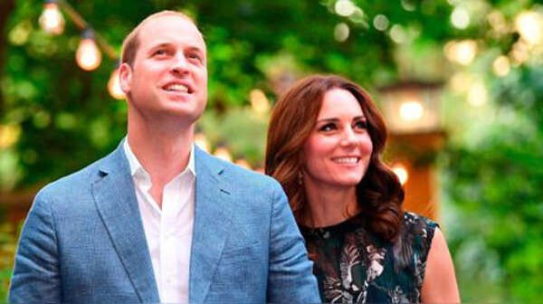 The Crown: se conocen las primeras imágenes del príncipe William y Kate Middleton en la serie 1 AA18TUoo