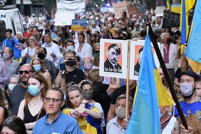 Un año de la guerra Ucrania - Rusia: la comunidad ucraniana en Argentina marchará hacia la embajada rusa 1 BUENOS-AIRES-MARCHA-UCRANIANOS-REPUDIO-PUTIN.jpg