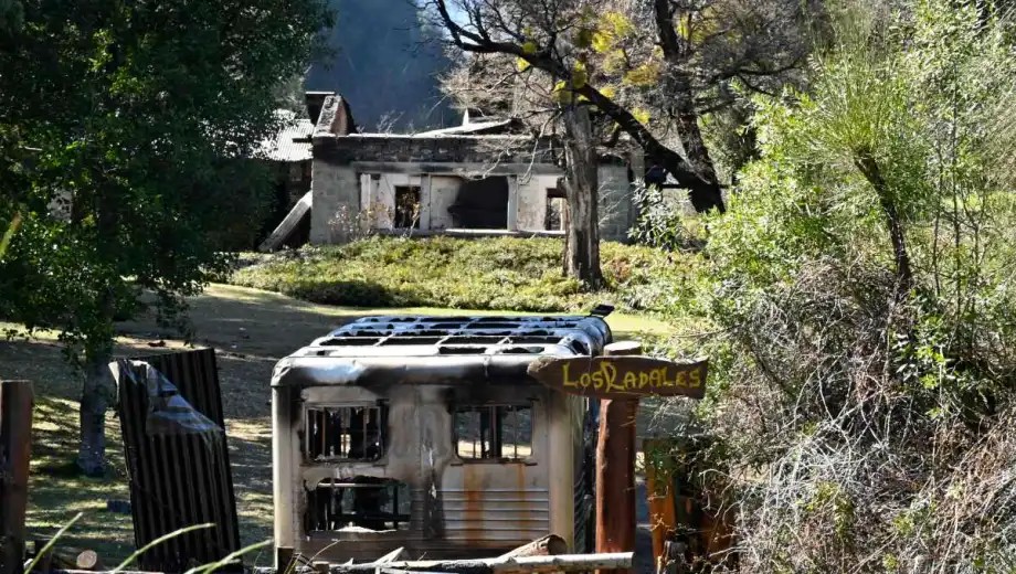 Fuerzas policiales llevan adelante el desalojo de mapuches en Villa Mascardi 1 Bche-Nueva-usurpacion-en-Villa-Mascardi-03-1.jpg