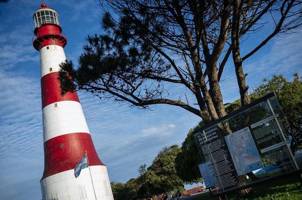 El Faro de la Memoria vuelve a compartir espacios artísticos gratuitos 1 FARO.jpg