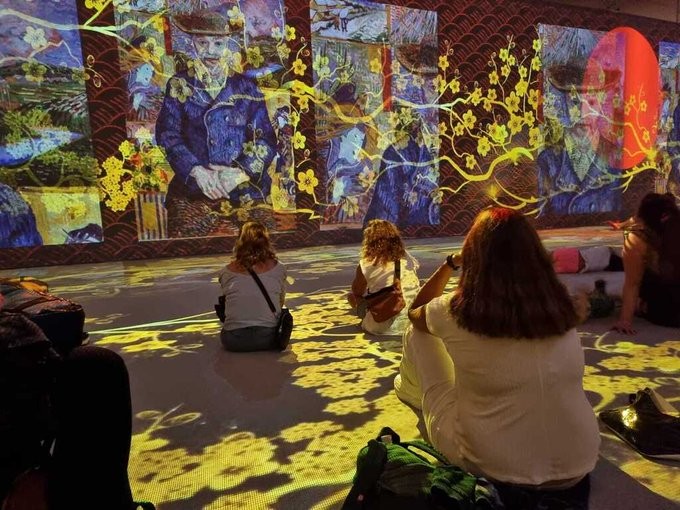Últimos días de la experiencia Van Gogh en Mar del Plata 1 FmW_RZFWIAIAbpv.jpg