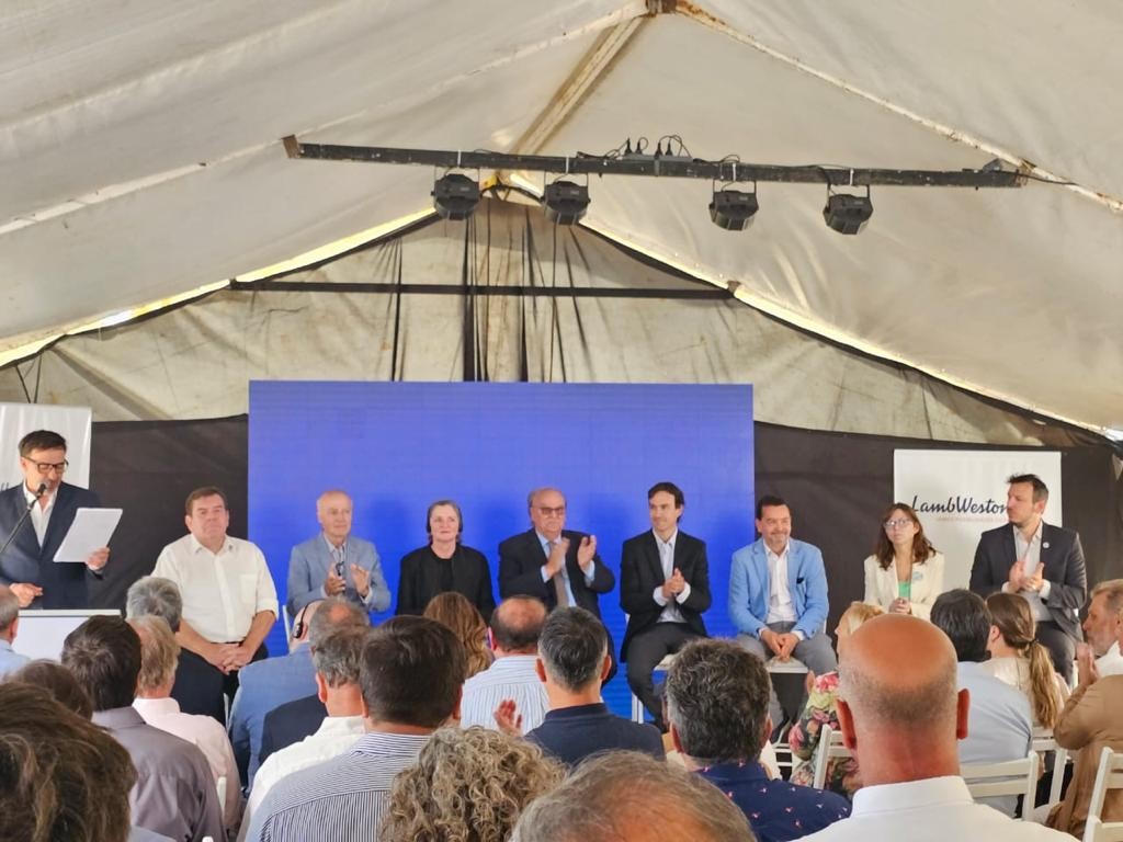 Parque Industrial: "Mar del Plata está dando el ejemplo cómo liderar muchos proyectos industriales” 2 FpqI49NXoAIv0mz.jpg
