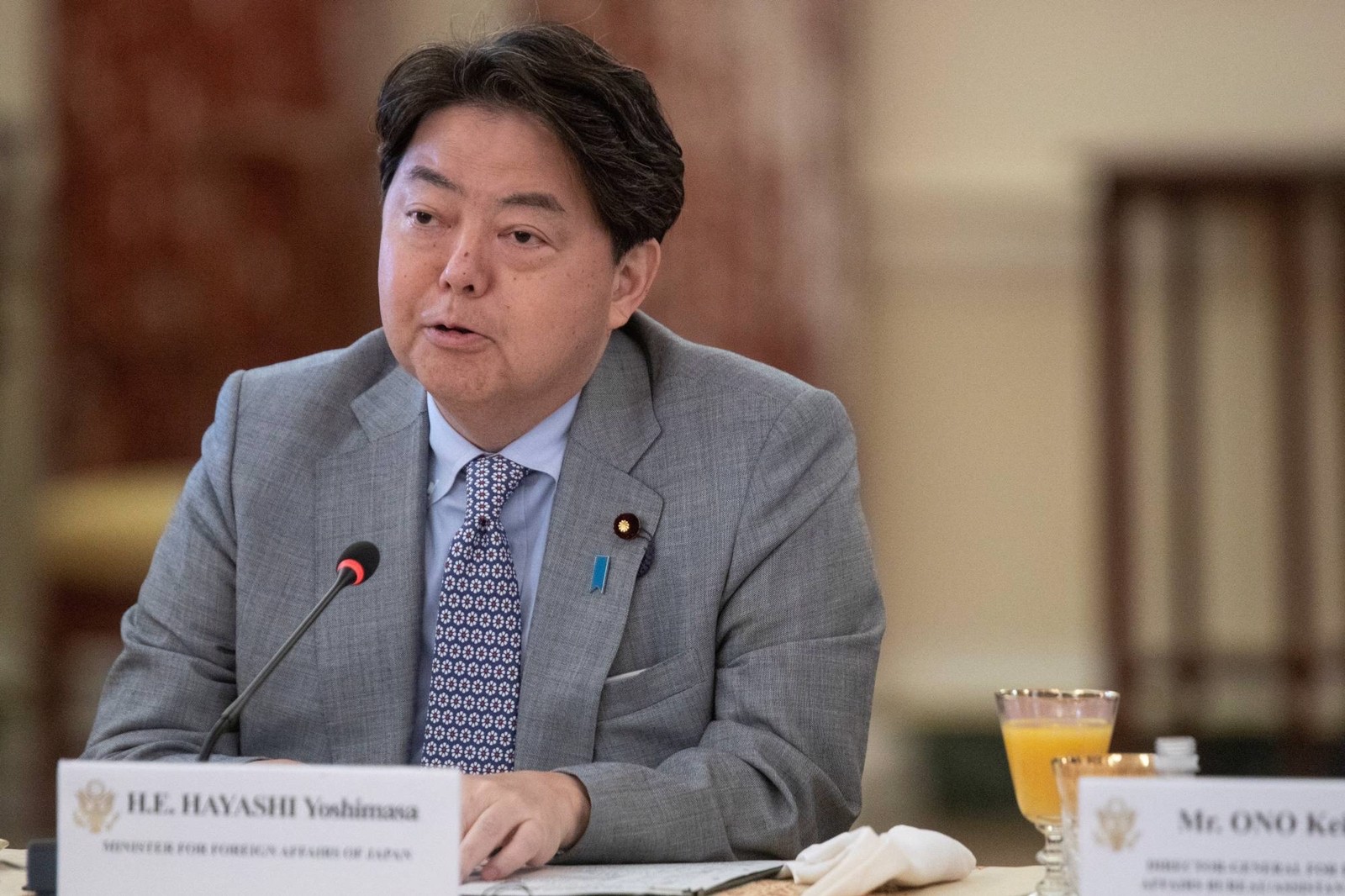 Alberto Fernández se prepara para recibir al ministro de Relaciones Exteriores de Japón 1 HAYASHI_YOSHIMASA.jpg