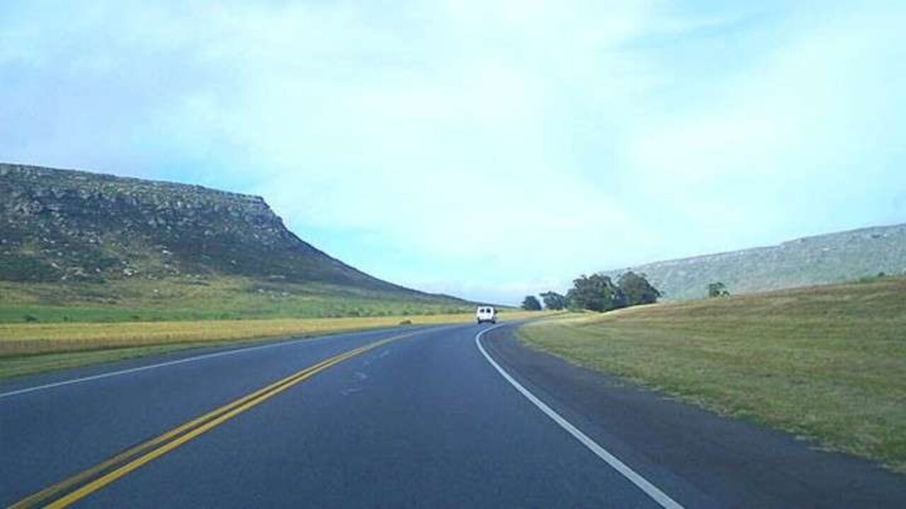 Concejo Deliberante: reclaman la reparación de las luminarias a la concesionaria de la Ruta 226 1 HkRxo0zjg_720x0_1.jpg