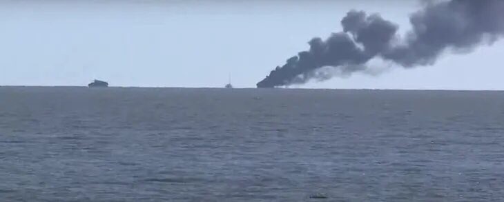 Rio de la Plata: se incendia un barco deportivo que llevaba tres personas 1 INCENDIO_DEL_RIO_DE_LA_PLATA.jpg