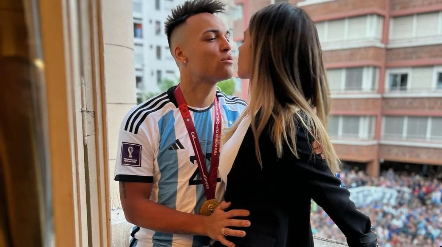 ¿Lautaro Martínez y Agustina Gandolfo en la espera de su segundo hijo?: la imagen que delató a la pareja 1 LAUTARO_MARTINEZ_Y_AGUSTINA_GANDOLFO-_EMBARAZO.jpg