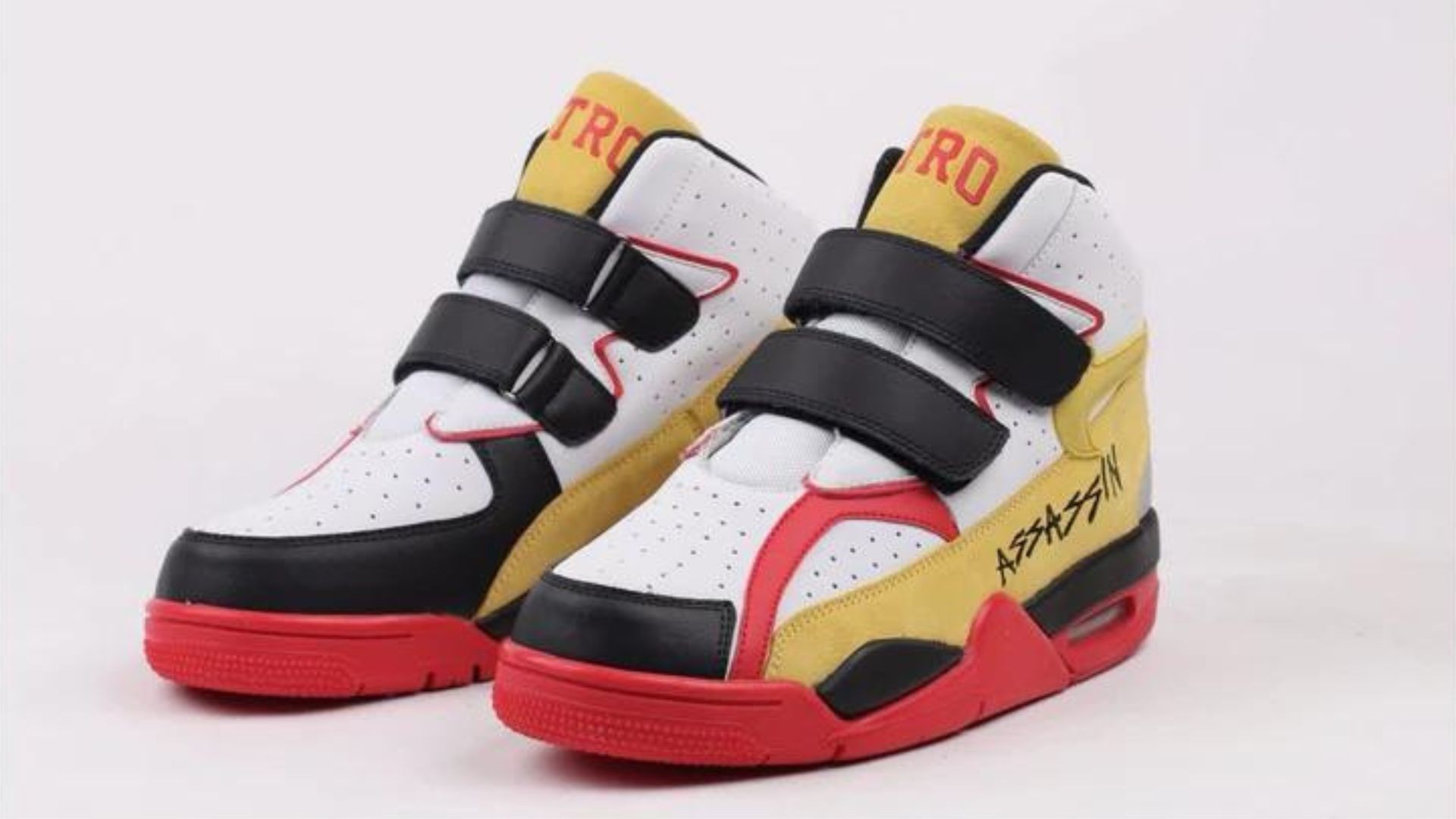 Simpson alerta: Salen a la venta las zapatillas 'Assassins' 2 MMX_4.jpg