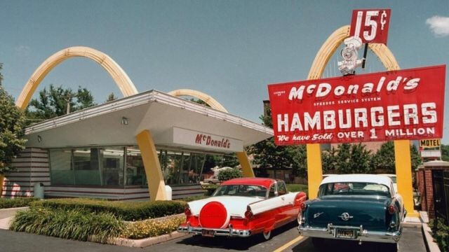 Efemérides: ¿qué pasó el 15 de mayo? 1 McDonalds.jpg