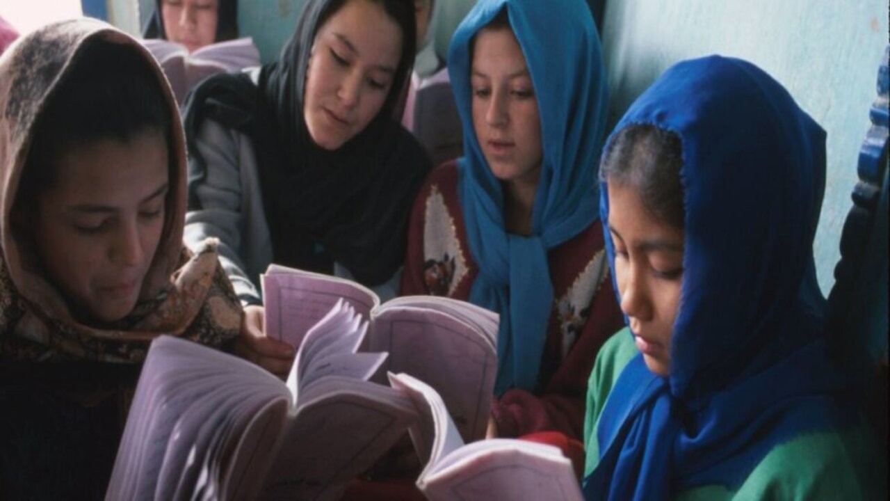 Atentado en Afganistán: atacaron un centro educativo 1 Ninas-AFg-escuela-ShehzadNoorani-Unicef_1.jpg