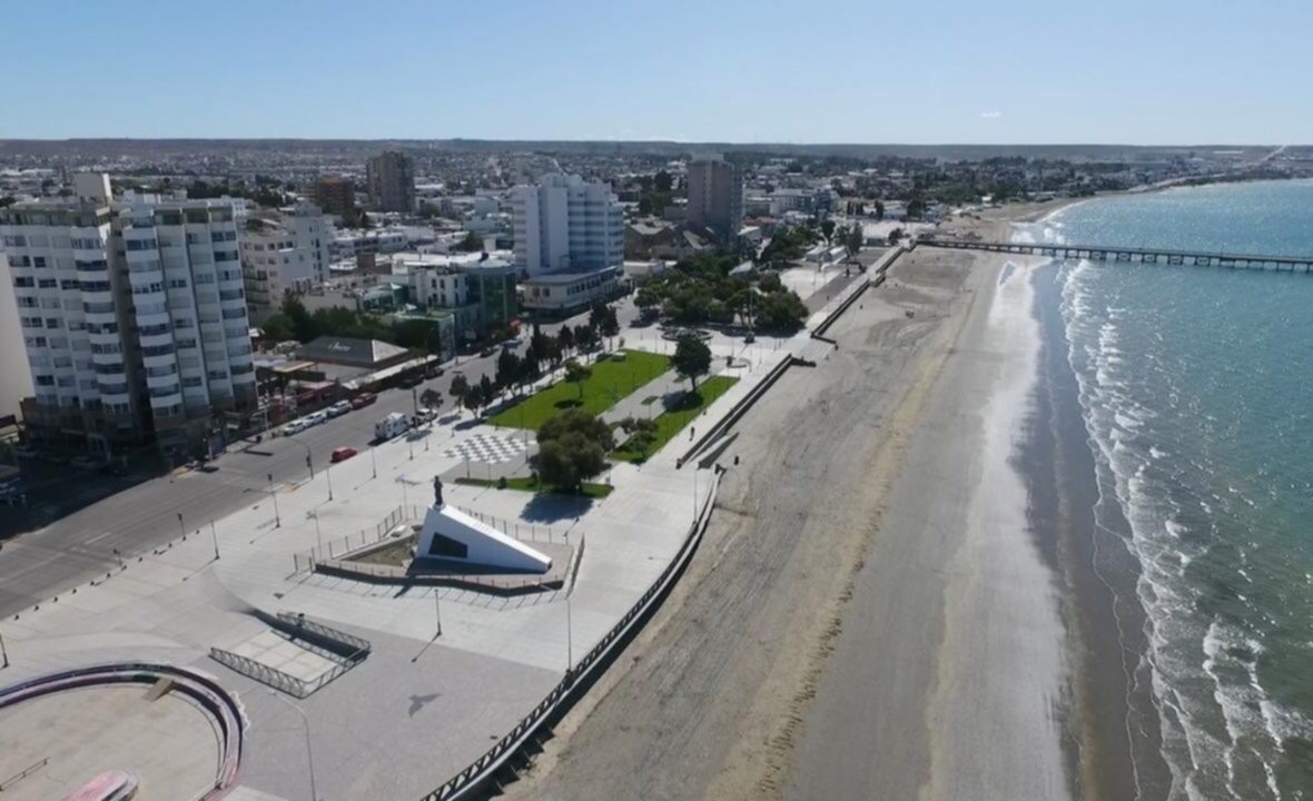 Turismo en Argentina: tres ciudades en las que puede salir más barato viajar en avión que en micro 3 PUERTO_MADRYN.jpg
