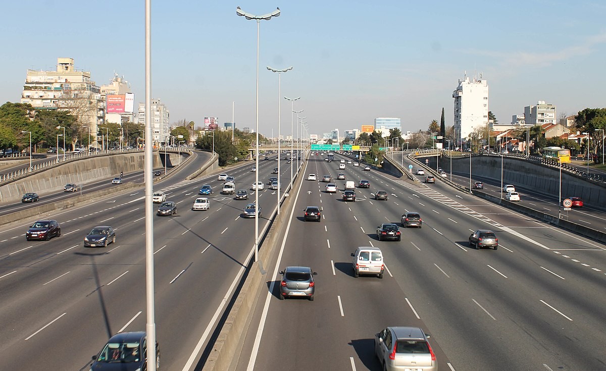 Terrible accidente en la Autopista Panamericana: choque múltiple y una víctima fatal 1 Panamericana_Highway_in_Buenos_Aires.jpg