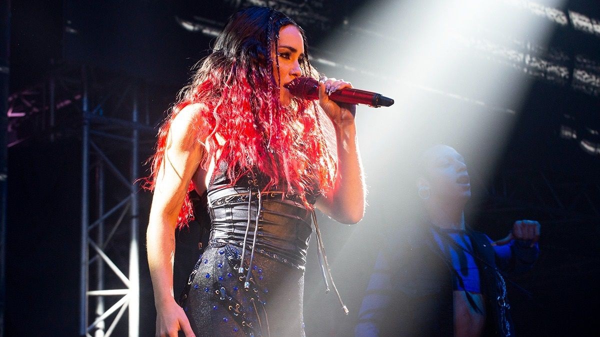 Mejor que 2son3: Lali no pudo decidir entre su exnovio o Rels B 1 R_25.jpg