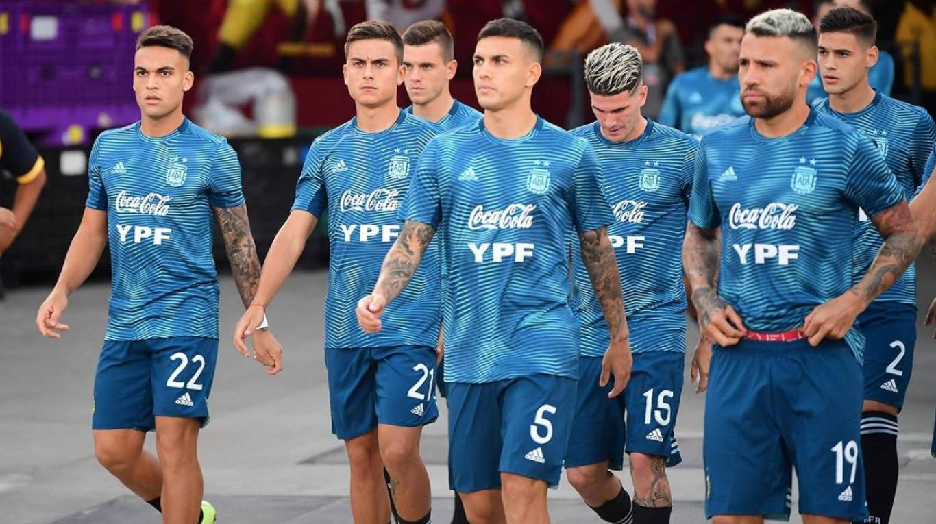 Incluyen tres futbolistas marplatenses en la lista de Qatar 2022 1 R_copy.jpg