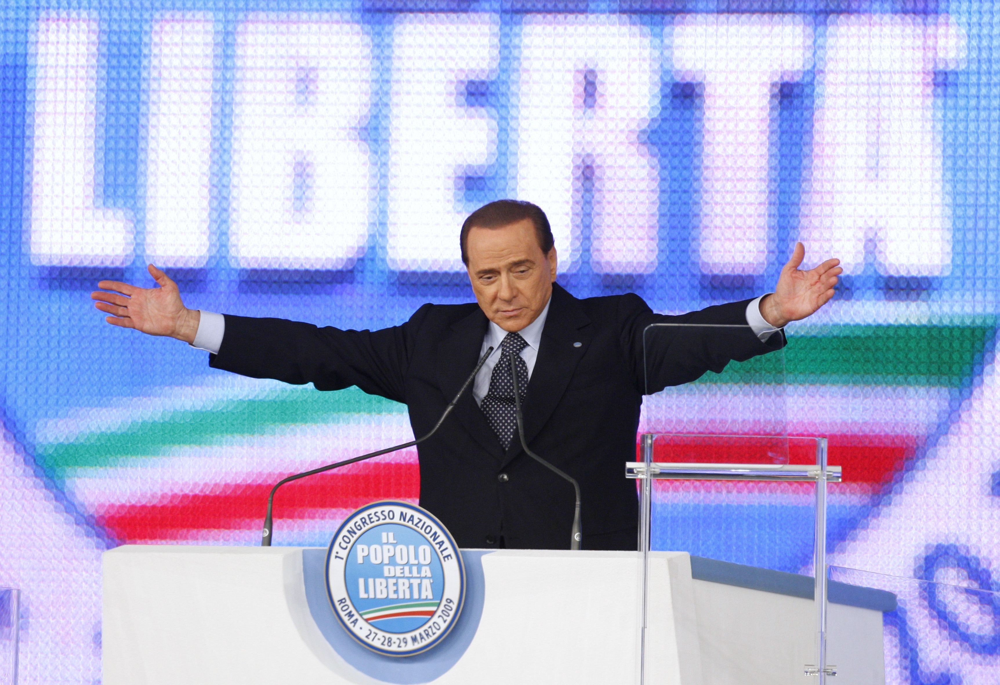 Despiden los restos de Berlusconi en Italia 1 R_copy_copy_copy_copy_copy_copy.jpeg