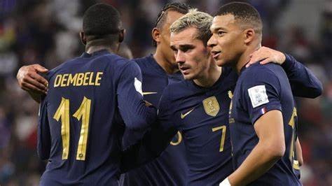 Continua la alerta en la Selección de Francia: dos nuevos casos de “virus del camello” en el plantel 1 SELECCION_FRANCIA_copy_copy.jpg