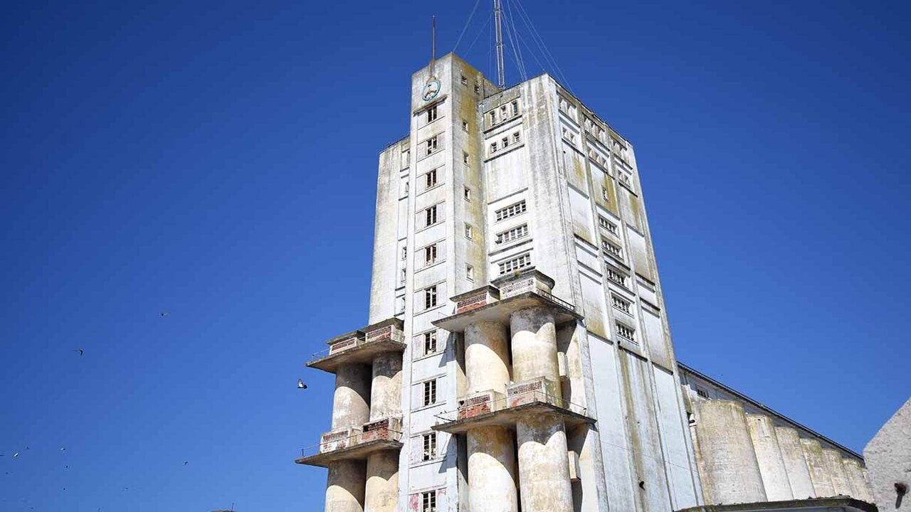 "El turismo es uno de los ejes centrales de nuestro puerto" 1 SILOS-PUERTO-2_1.jpg