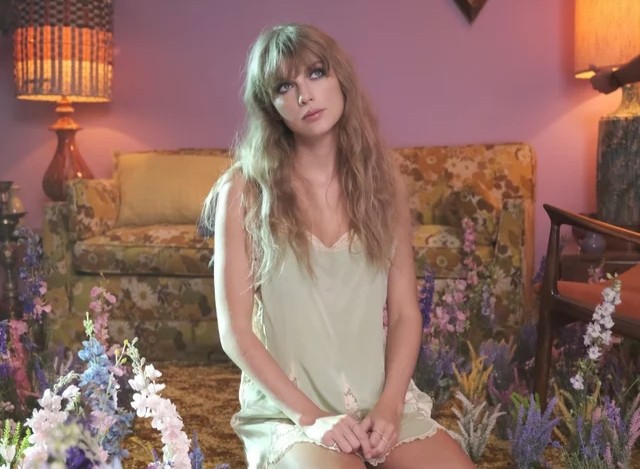 TAYLOR_SWIFT_LAVENDER_HAZE.jpg