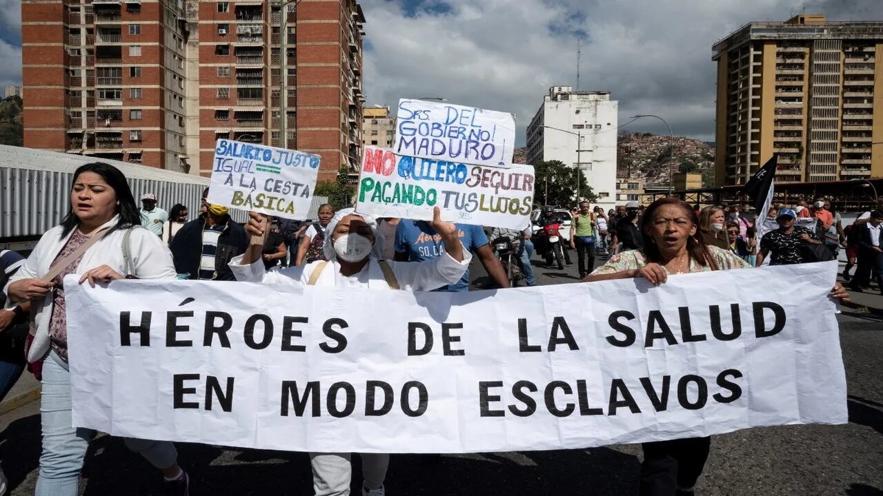La sanidad pública de Venezuela exige un aumento salarial 1 VENEZUELA-afp-1.jpg