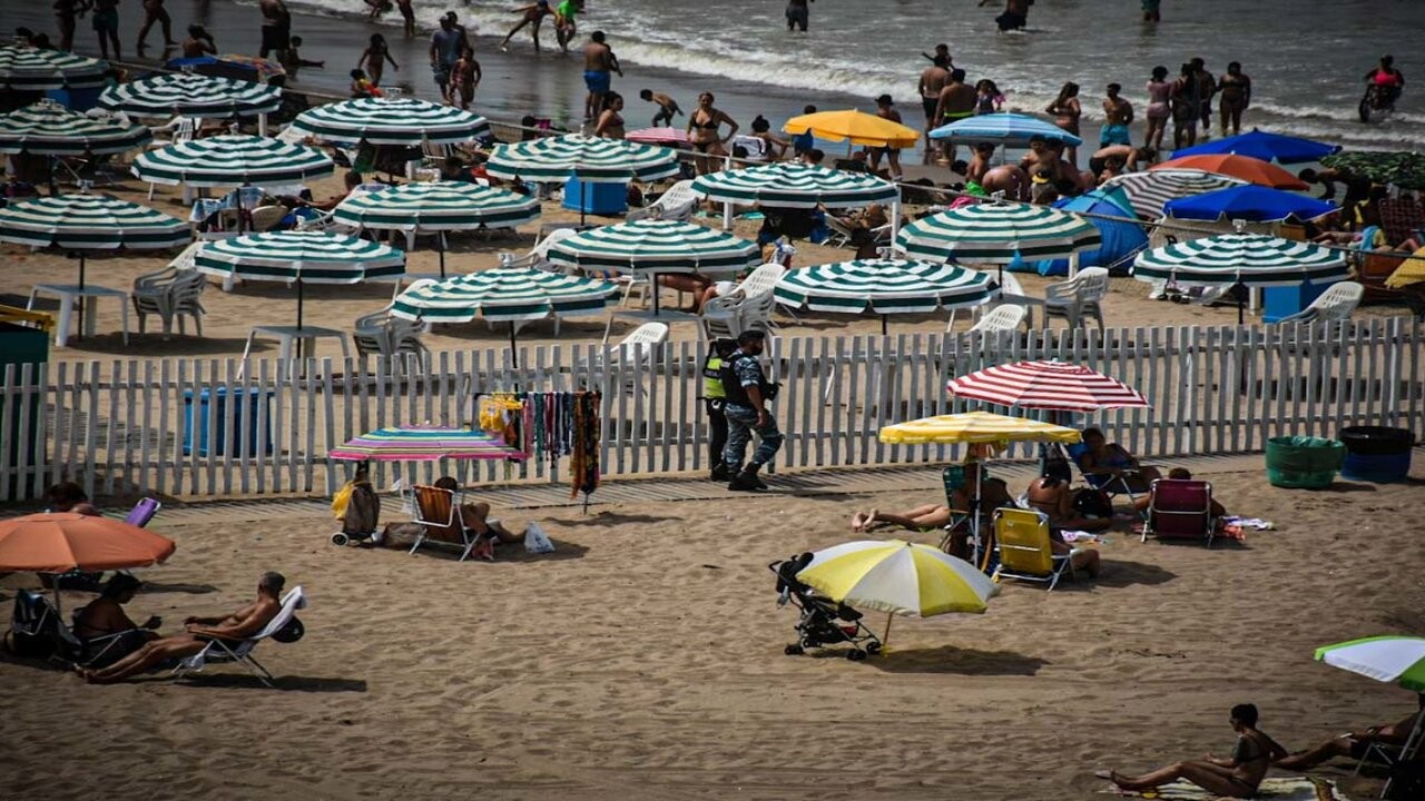 El clima en Mar del Plata: cómo estará este martes 1 VERANO-TURISMO-PLAYA-15-1200x900_1.jpg