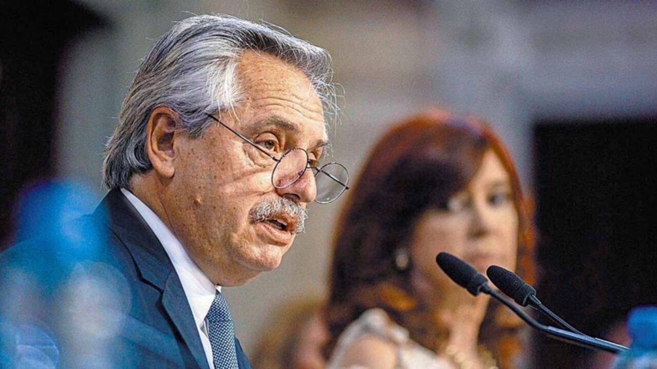 "No vamos a dejar que los profetas del odio vuelvan a ganar en la Argentina" 1 alberto-cristina_1.jpg