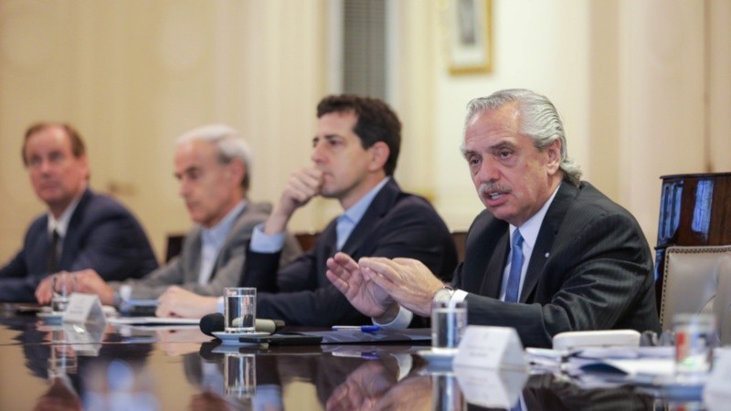 Juntos por el Cambio denunciará a Alberto Fernández por no acatar el fallo de la Corte Suprema de Justicia 1 alberto_fernandez_y_wado_de_pedro.jpg
