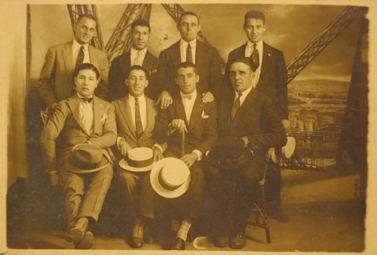 Efemérides: ¿Qué pasó el 03 de abril? 1 anio19053.jpg