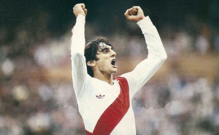 Efemérides: ¿Qué pasó el 27 de abril? 2 aniversario-del-principe-enzo-francescoli-el-idolo-que-marco-la-diferencia-2-768x473.jpg