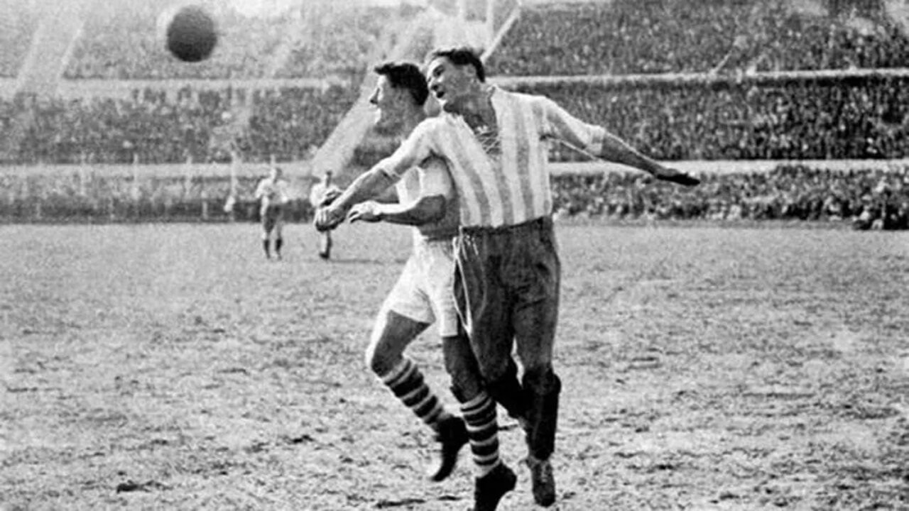 Cómo le fue a la Selección Argentina en los mundiales 1 argentina-uruguay-final-mundial-1930.jpg