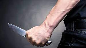 Amenazó con un cuchillo a su esposa y escapó por los techos para evitar a la policía 1 arma_copy.jpg