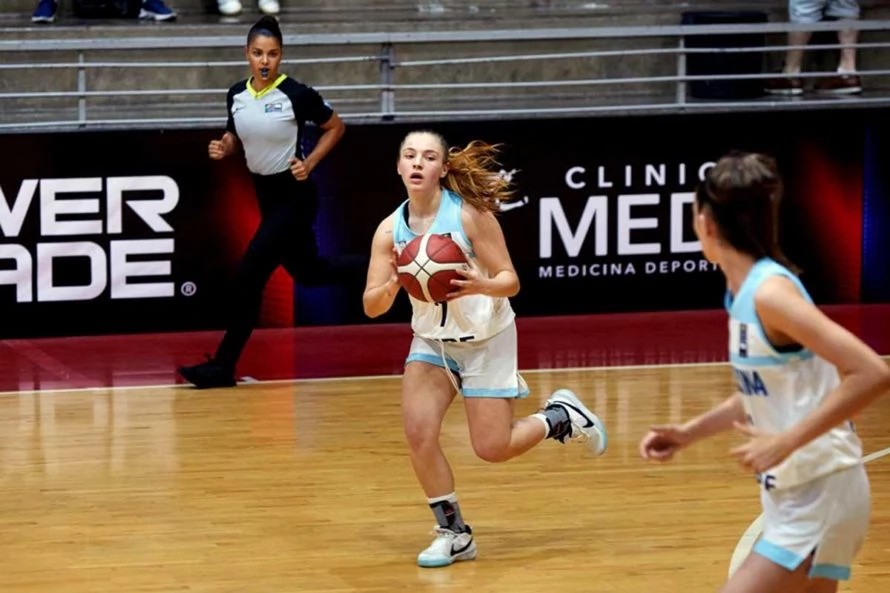Juana Barrionuevo jugará en la Liga Femenina para Ciclista Olímpico 1 basquet_copy.jpg