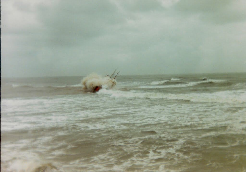 Mitos en La Feliz: la historia detrás del "barco fantasma de Mar del Plata” 1 buque_fantasma_mar_del_plata.jpg