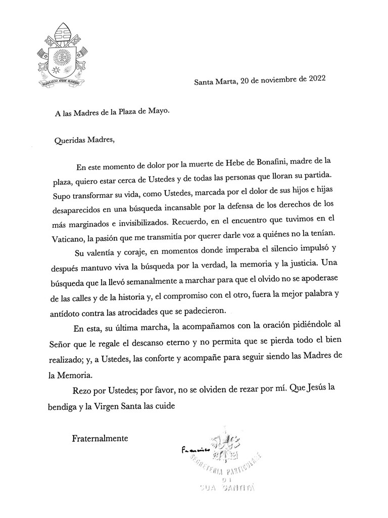 Francisco envió una carta por la muerte de Hebe de Bonafini 1 carta.jpg