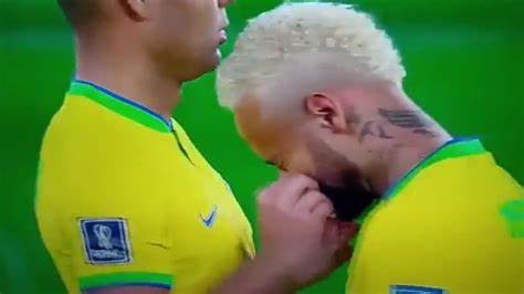 Mundial Qatar 2022: ¿Peligra la competencia de Brasil? 1 casemiro_y_neymar.jpg