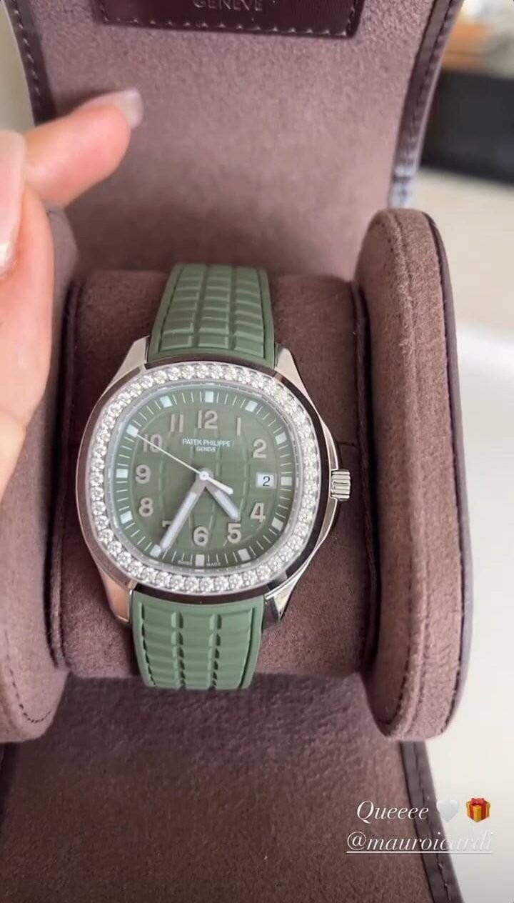 Cómo es el costoso reloj que Mauro Icardi le regaló a Wanda Nara para sellar su reconciliación 1 como-es-el-costoso-reloj-que-mauro-icardi-le-regalo-a-wanda-nara-para-sellar-su-reconciliacion-1532341_1.jpg