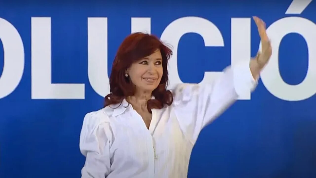 “Voy a hacer lo que tenga que hacer para que nuestro pueblo recupere la ilusión” 1 cristina-kirchcner.jpg