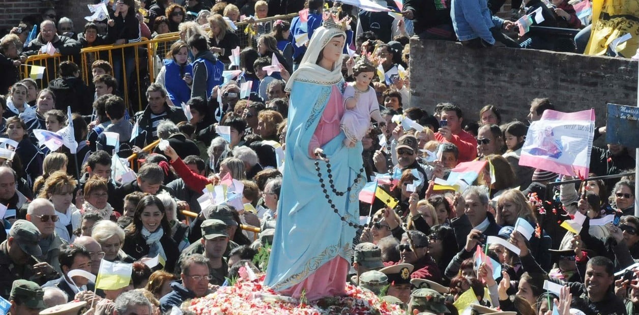 Día de la Inmaculada Concepción de María: qué se celebra el 8 de Diciembre 3 dia_de_la_virgen_procesion.jpeg