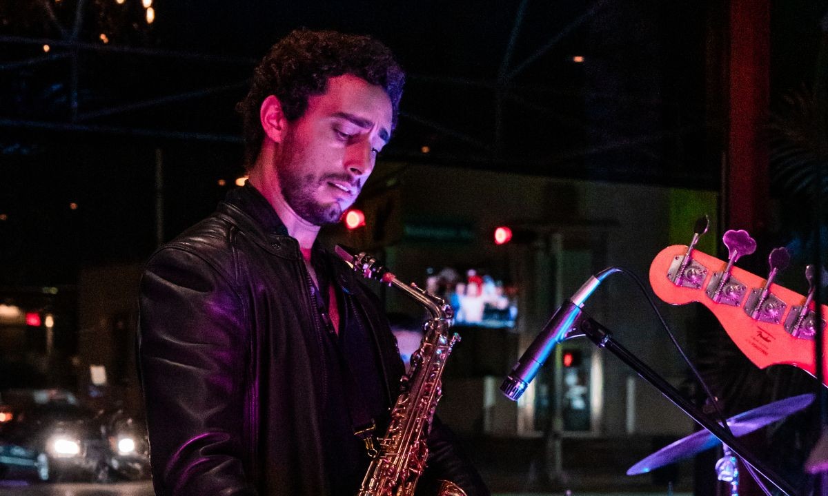 Duck Romero, el músico argentino que innova fusionando jazz y música electrónica 2 duck_romero-saxo-piano.jpg