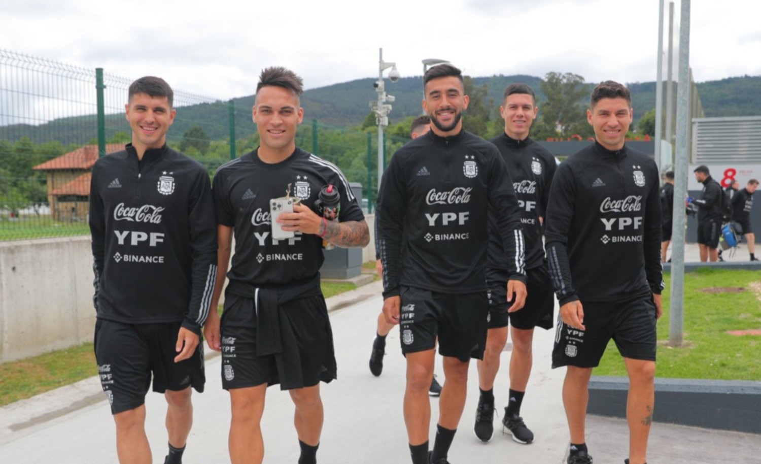 La Selección Argentina entrena en Qatar con Lionel Messi y Ángel Di María en buen estado físico 2 entrenamiento-seleccion-argentina.jpg