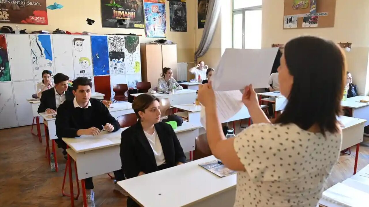 Hungría: la educación en pie de guerra frente al gobierno de Viktor Orbán 2 epa-1-scaled_1.jpg