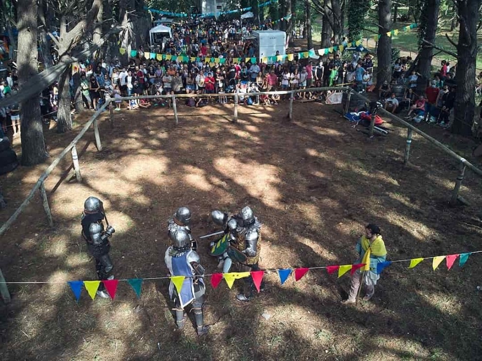 Llega la séptima edición de “Mar del Plata Medieval" 1 feria.jpg
