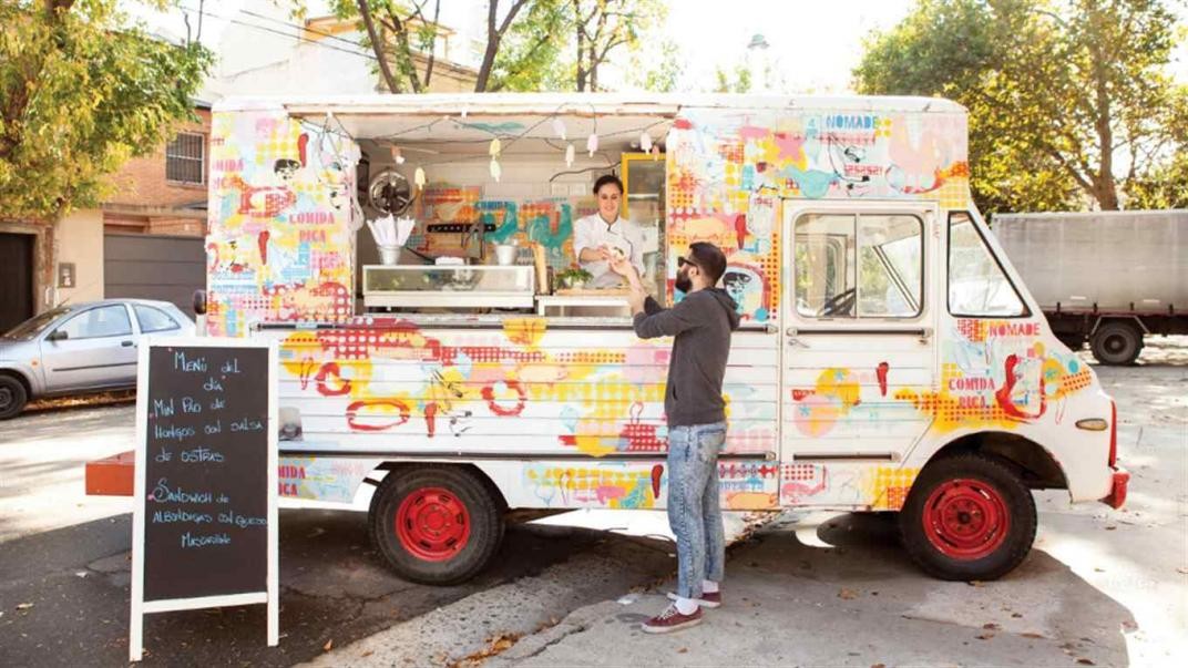 Concejo deliberante: presentan un proyecto para establecer el plazo de la permanencia de los food trucks 2 food_truk.jpg