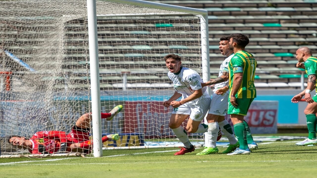 Primera Nacional: cuándo jugarán Aldosivi y Alvarado 1 gregorio-tanco-festeja-el-gol___JAHmZIQ5R_2000x1500__1.jpg