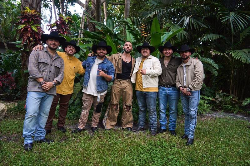Manuel Turizo y Grupo Frontera unen fuerzas en el lanzamiento de "De Lunes a Lunes" 1 grupo_frontera.jpg
