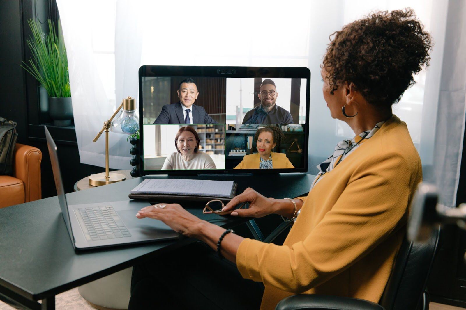 Zoom implementa el uso de la inteligencia artificial para resumir reuniones 2 inteligencia_artificial_en_zoom.jpg